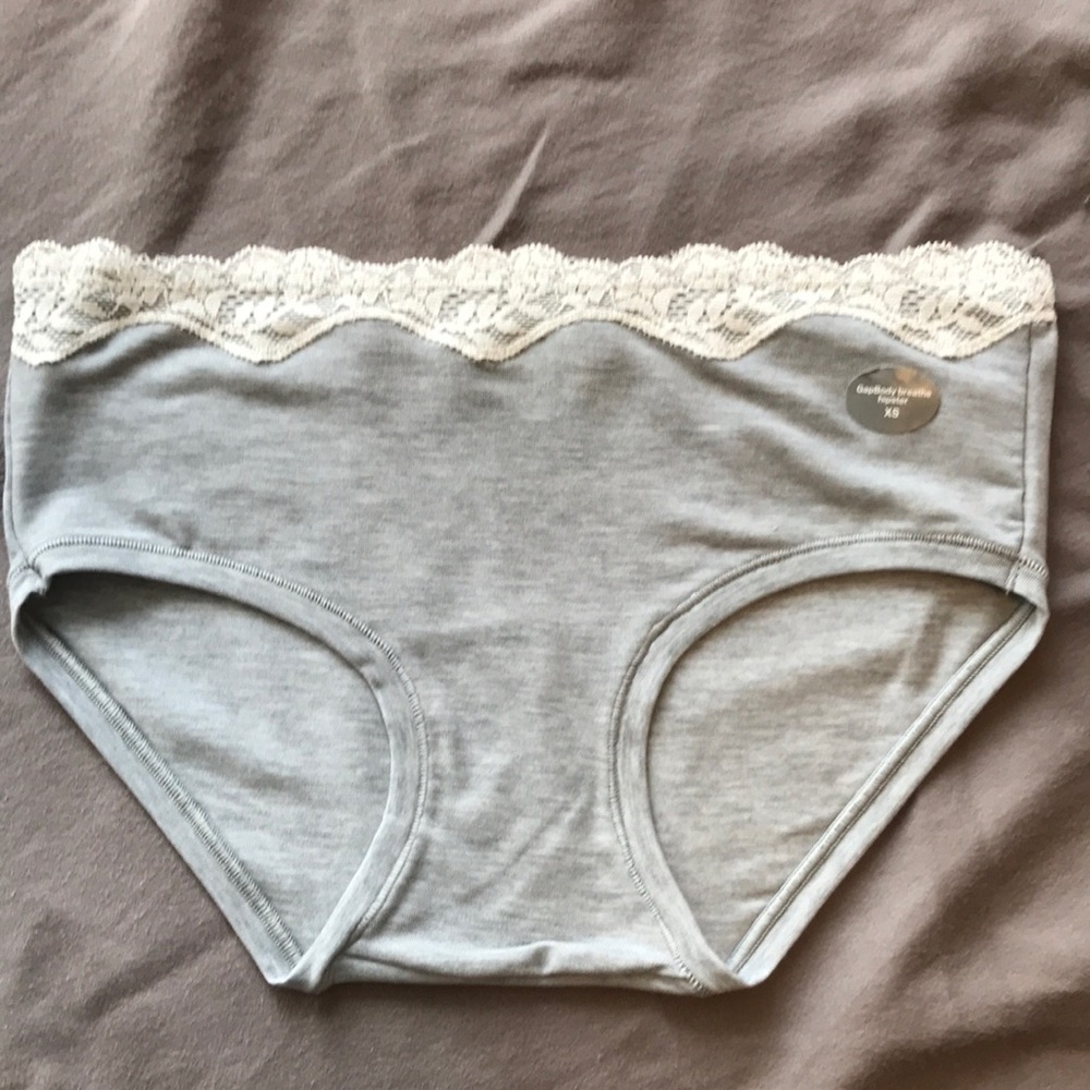 NWT Gap Breathe Lace Trim Hipster XS $14.50 Grey